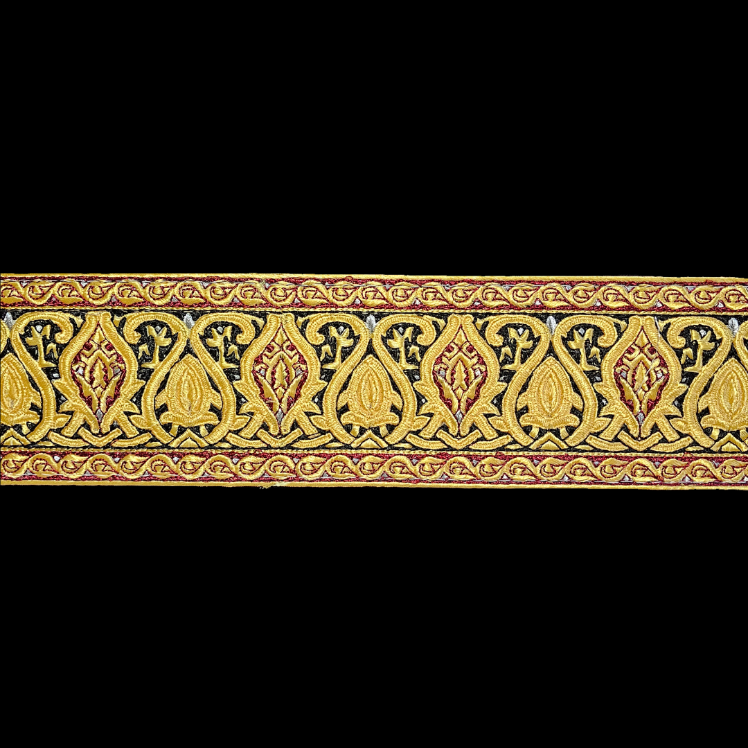 Yemeni Jambiya Dagger with Tribal Pattern & Embroidered Belt