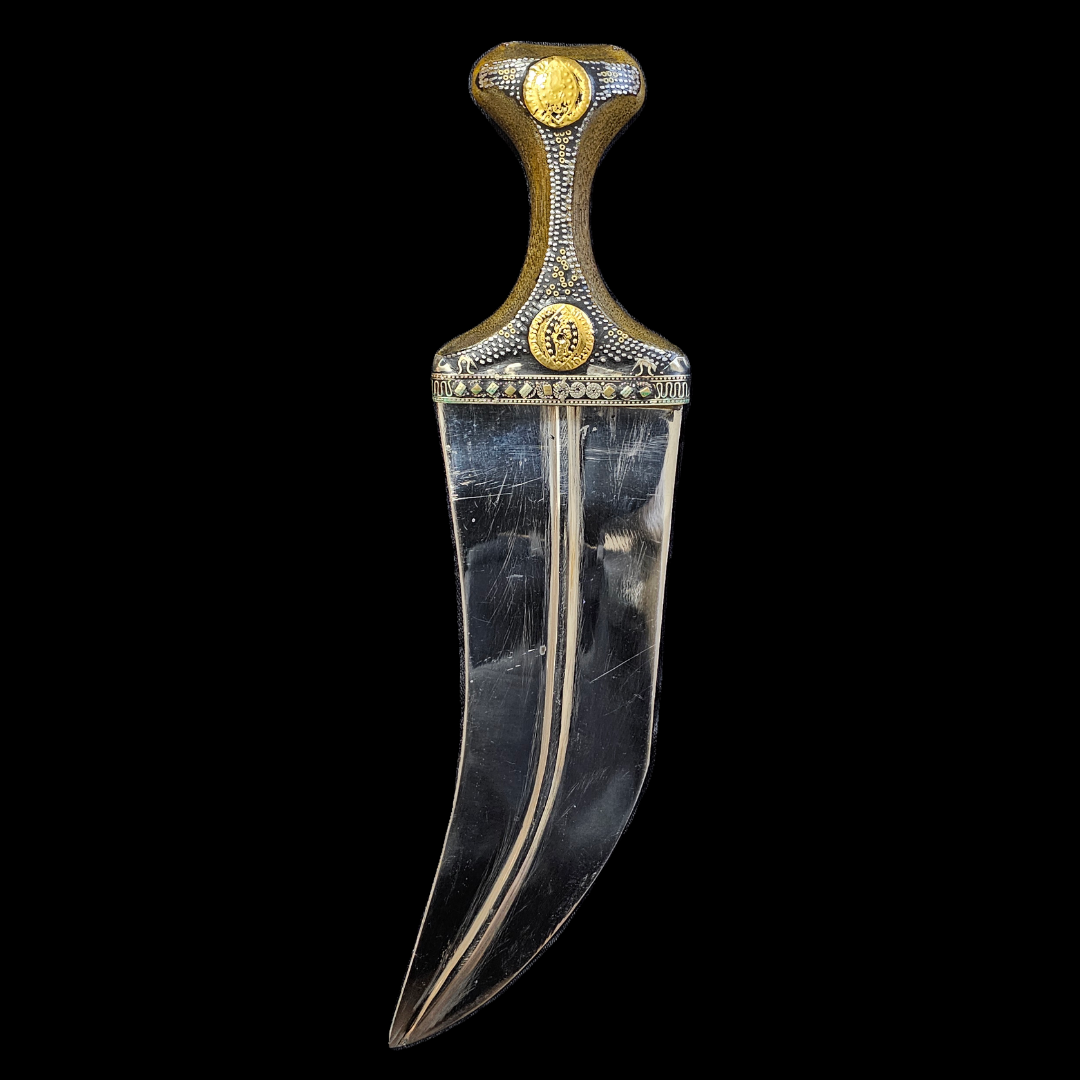Yemeni Jambiya Dagger with Tribal Pattern & Embroidered Belt – DARALIA Yemeni Jambiya Dagger with Tribal Pattern & Embroidered Belt – DARALIA