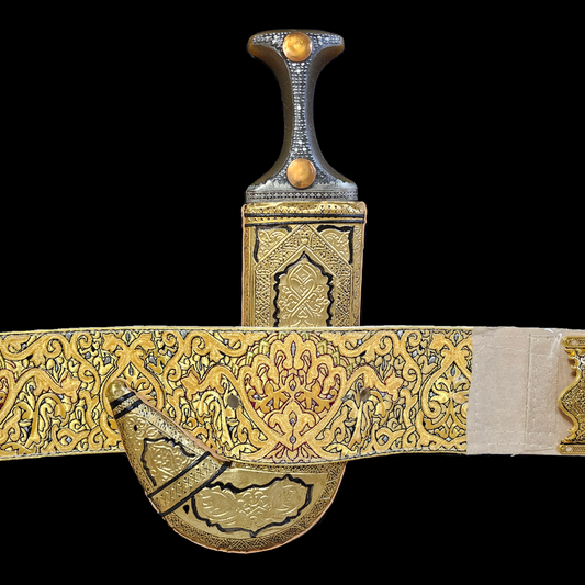 Yemeni Jambiya Dagger with Golden Accents & Embroidered Belt